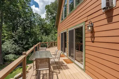 Image de Hakuna Matata: Lake Access, Dogs Welcome, Fireplaces!