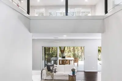 Image de Indulge in Luxury! 4 Bedroom Home at Macs Beach.