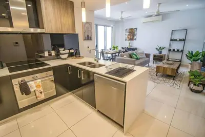 Image de Central Executive Retreat: 3br Haven~Pool~Gym