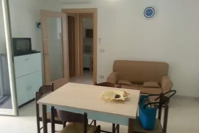 Image de Three-room apartment sleeps up to 6 not far from the sea - Sg304