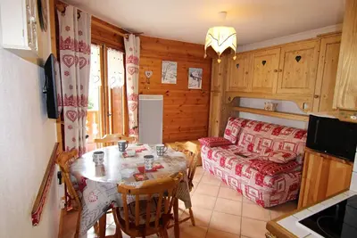 Image de Appartement en Forêt des Rennes Ii, 2 Pièces + Cabine, Balcon, 4 Pers. , Proche Esf, Classé 2 Étoiles