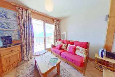 Image de Appartement 3 pièces avec piscine, proche centre Les Saisies, 5 pers, parking, balcon, classé 3 étoiles