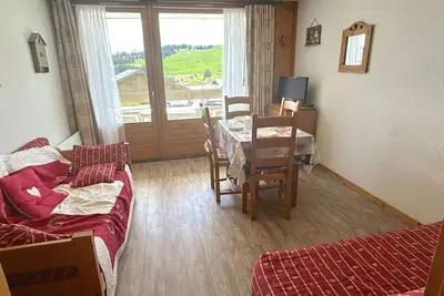 Image de Studio cabine au centre des Saisies avec balcon, pour 5 personnes, proche commerces, exposé sud