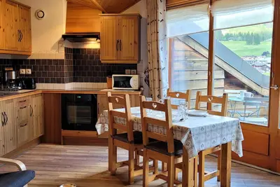 Image de Appartement lumineux avec terrasse, parking et WiFi aux Gets