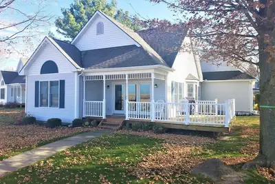 Image de A Wave From It All - Cottage at Harbor Village