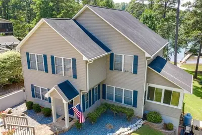 Image de The Best Times at Lake Hartwell - Large Lake House near Clemson w/Pontoon Rental