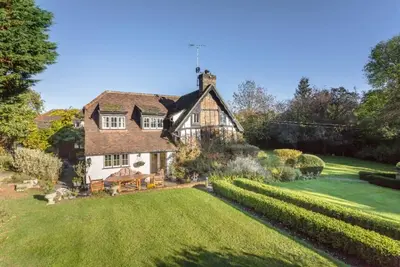 Image de Gamekeepers Cottage rural, good for isolation walks cycling Near train to London