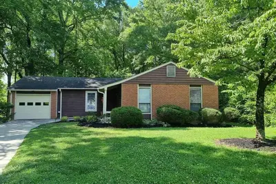 Image de Discover Your Vacation Haven in Greenville, Sc – B5 Homes!