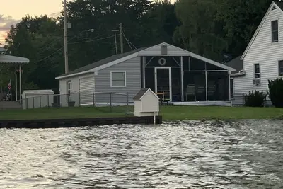 Image de Riverfront Getaway