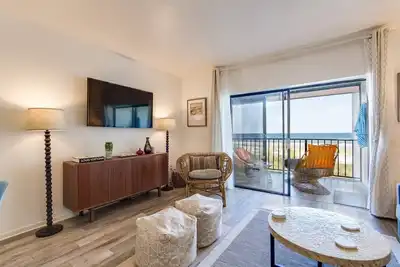 Image de Rare Find |Popular Oceanfront Oasis |New Photos |Updated Furnishings |Gorgeous Ocean Views & Breezes