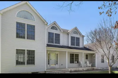 Image de Secluded home, minutes from East Hampton Village