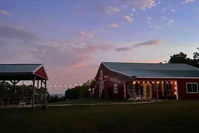 Image de Presidential Barndominium at the Stable at Bear Mountain