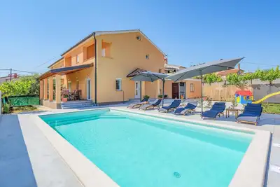 Image de Maison de 4 chambres acceptant les.
