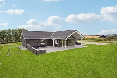 Image de Superbe maison à Spøttrup avec sauna