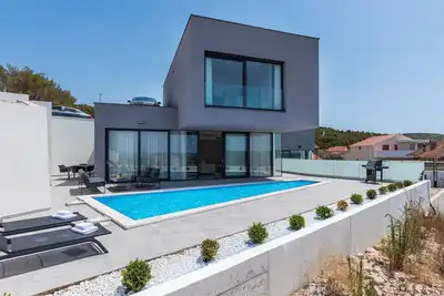 Image de Superbe maison de 2 chambres à Sibenik