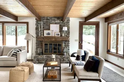 Image de Ashwood A-Frame Retreat in Stowe Hollow, Minutes from Village