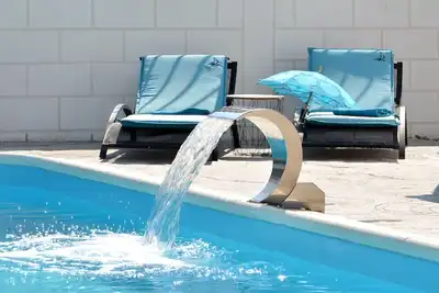 Villa Bambola with private hydromassage heated pool and jacuzzi, for up to 8