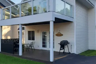 Image de This 4-season chalet is the perfect get-away for family and friends.