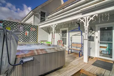 Image de Hillside Haven Victorian! Hot Tub Firepit 5m-Okemo