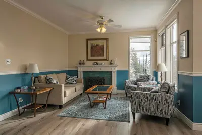 Image de Perfect Vacation Home for your Entire Family w/ Private Hot Tub & Pet Friendly!
