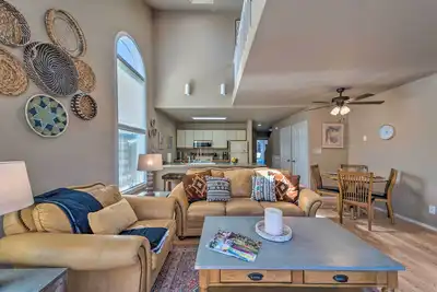 Image de Cloudcroft Townhome w\/ Deck - 1 Mi to Burro Ave!
