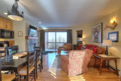 Image de South Branch Condo 15-1 - Ski in Ski out condo at Saddleback
