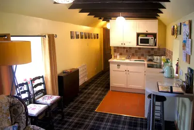 Image de Sunflower Cottage, cosy place near the woods and river with private garden.
