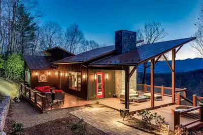 Image de Misty Glen. Modern Mnt Retreats. The Sugar Maple