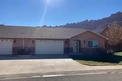 Image de Moab Rim View Home - Brand New Private Hot Tub, Gig Internet, Garage