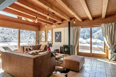 Image de Chalet 4 Étoiles 13 Pers. à La Clusaz - Grande Terrasse, Garage, Wifi, Arrêt Skibus à Proximité