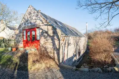 Image de Idyllic Converted Mill on a private farm by the sea