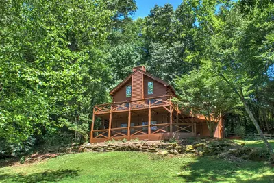 Image de Shady Ridge Lodge by Carolina Mornings | Hot Tub, Grill, Fireplace+Biltmore Pass