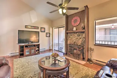 Image de Quaint Angel Fire Townhome: 1/2 Mi to Ski Slopes!