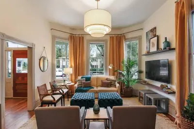 Image de Luxury Victorian Retreat | Heated Pool