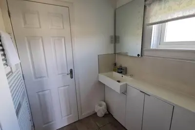 Image de A delightful cottage, with two twin bedrooms, kitchen, bathroom and hot tub.