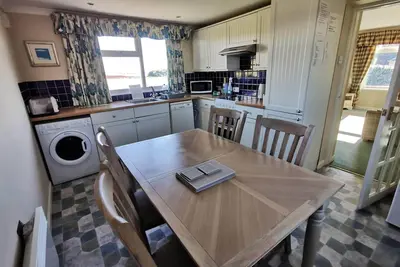 Image de A delightful countryside cottage, with one bedroom, kitchen and hot tub.