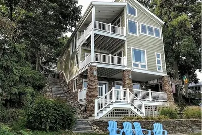 Image de Stunning Lakefront Family Friendly getaway