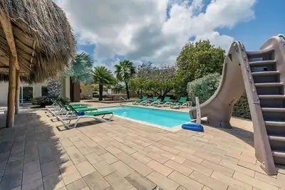 Image de Spacious Modern Condo 3br3ba w/ Pool 5min to Beach