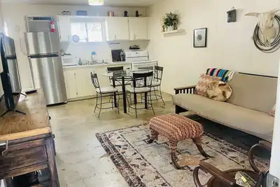 Image de Peaceful, quaint, cozy stay