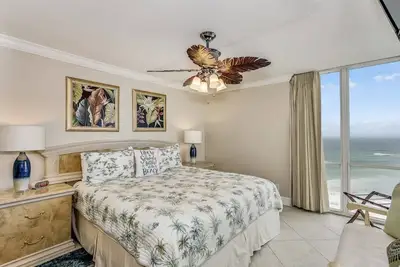 Image de 7th Floor Gulf Front Gem | Spectacular Beachfront Views | Free Golf | Indoor/Outdoor Pools | Hot Tub