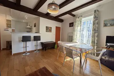 Image de Appartement coloré 3 pièces, 6 couchages, centre La Rochelle