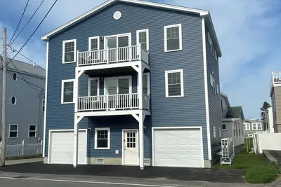 Brand New Build 4 bed/2 bath w/private beach access-On Atlantic Ave!
