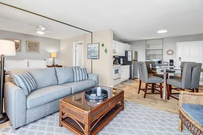 Image de 6th Floor, Gulf View Studio! Steps to Beach! Free Parking & Over $100 of Free Daily Activities!