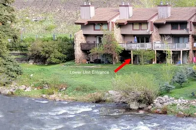 Image de Creekside Condo, Patio w/ Grill, Pet Friendly - On Free Bus Route