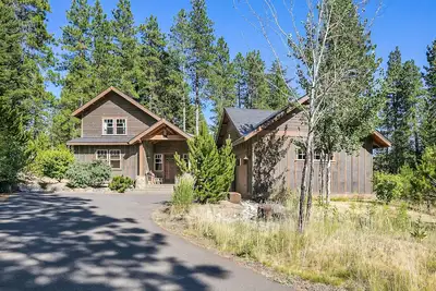 Privacy and Luxury! Fantastic outdoor living space. Hot Tub and Game Room