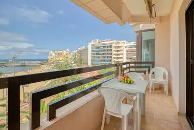Image de Huge Balcony over Las Canteras By CanariasGetaway