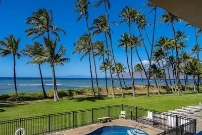 Image de Oceanfront, two-bedroom, recent full remodel, gorgeous sunsets every night