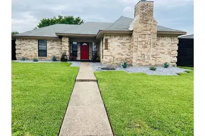 Image de Entire Home in Garland Full of Entertainment
