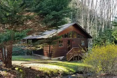 Image de Private Creekside Cabin w/Hot Tub in the Nantahala Gorge