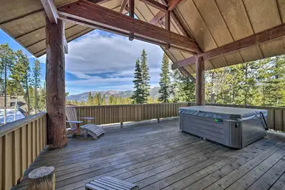 Image de Stunning Ski-In/Ski-Out Penthouse Condo w/ Hot Tub